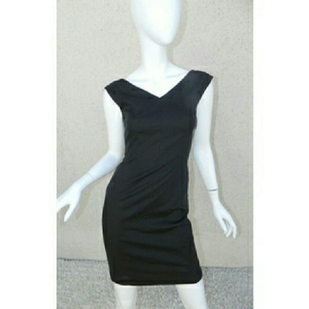 Club Monaco Dress Sheath‎ Black LBD Classic Dress Size 00.